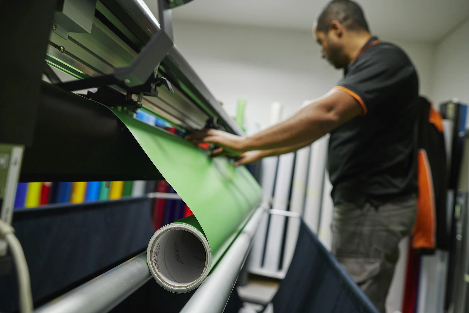 Atelier Ad'Hoc Media — machine d'impression grand format